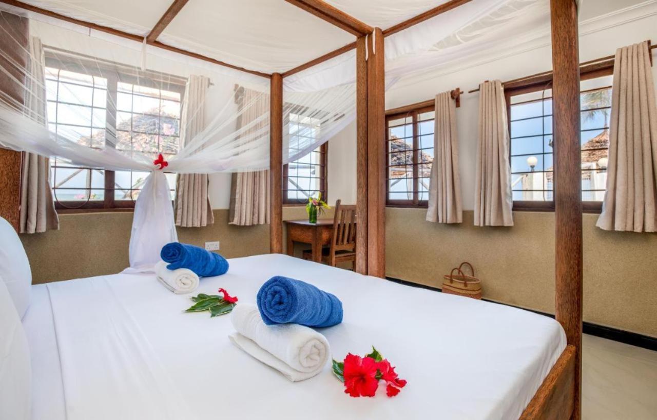 Amber Lodge Pongwe Dış mekan fotoğraf